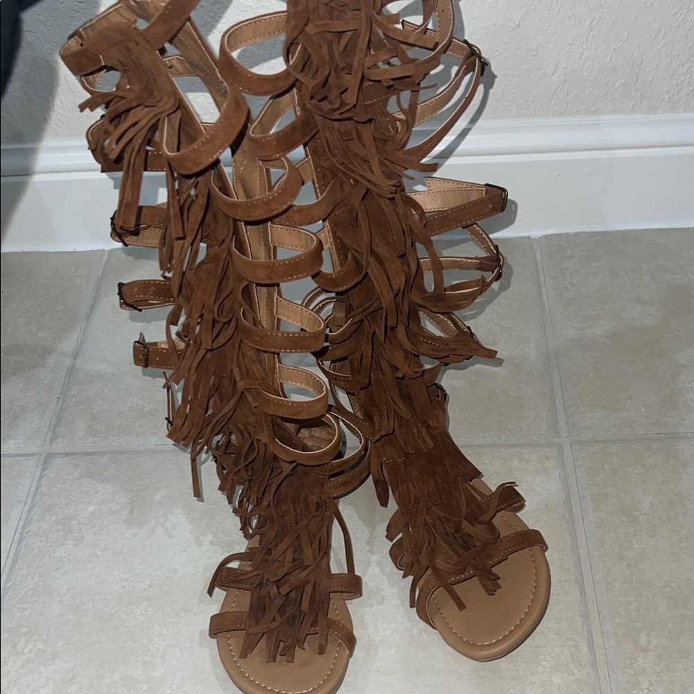 Brown Fringe Gladiator Sandals NEW Size 7 - Picture 5 of 15